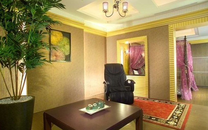 Others 5, Motel Fabulous, Yilan