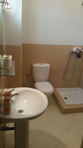 Bathroom, Appart Yassmina, Fahs Anjra