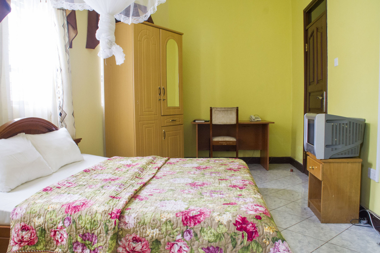 Bedroom 2, Spannet Suites, Mbarara