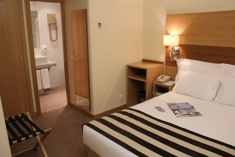 Bedroom 3, Hotel Principe Lisboa, Lisbon