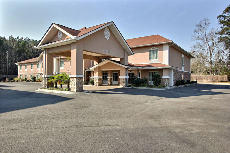 Exterior & Views 2, Magnolia Inn & Suites Savannah Airport, Chatham