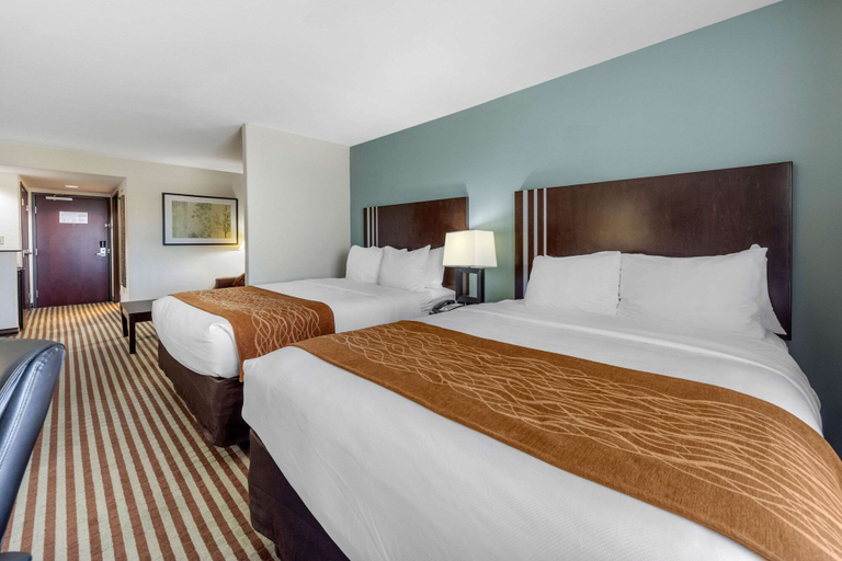 Bedroom 3, Comfort Inn & Suites Perry I-35, Noble