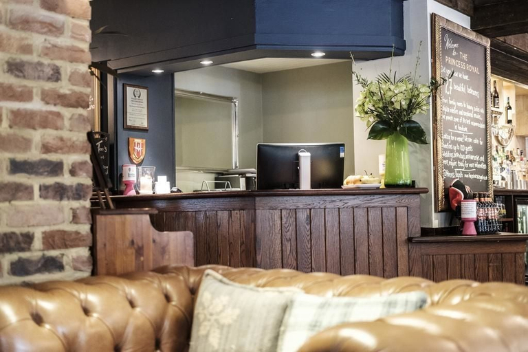 Food & Drinks 4, The Princess Royal, Surrey