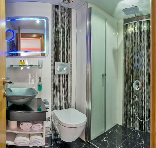 Bathroom 4, Taxim Trend Suites, Beyoğlu