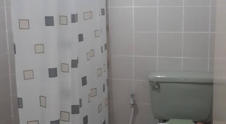 Bathroom 3, The Pavilion Place, Bang Rak