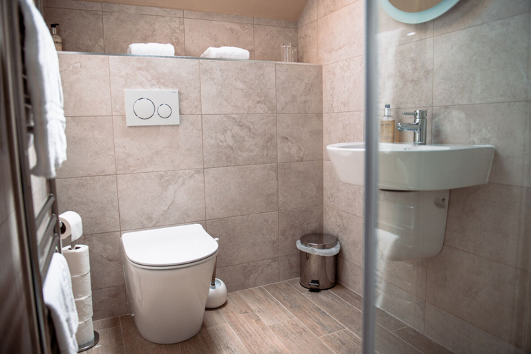 Bathroom 3, The Wellington Heifer, North Yorkshire