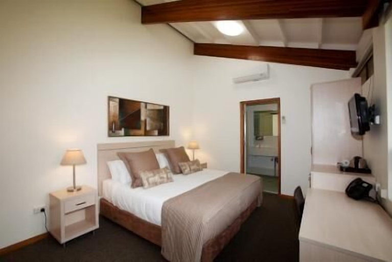 Bedroom, Hunter Valley Hotel Academy, Cessnock