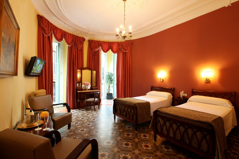 Bedroom 4, Hotel Nouvel, Barcelona