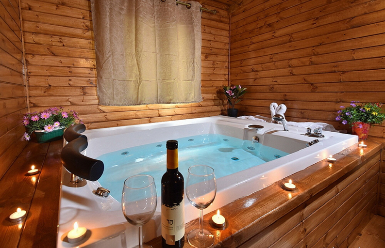 Bathroom 4, Tuscana cabins