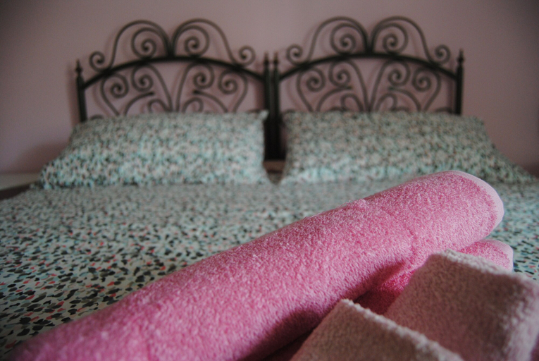 Bedroom 3, Pisaland, Pisa
