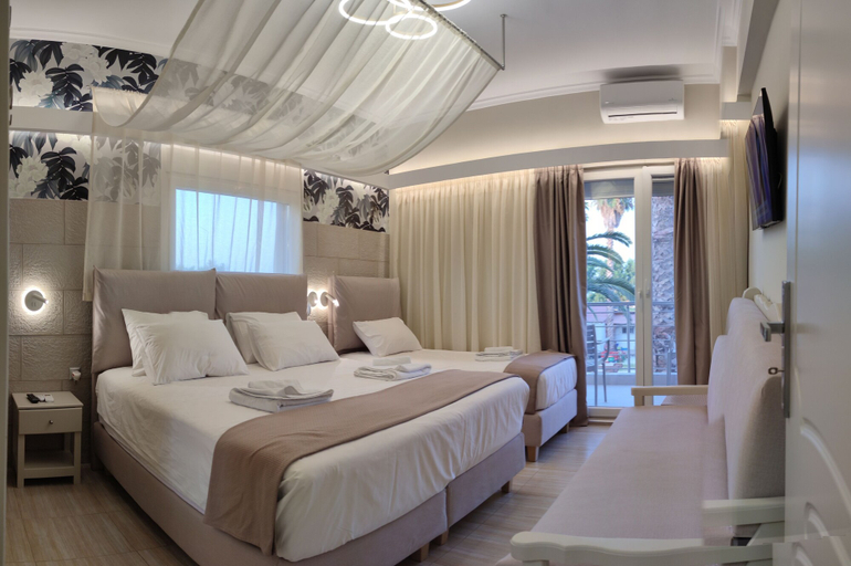 Bedroom 3, Galazio Asteri I, North Aegean