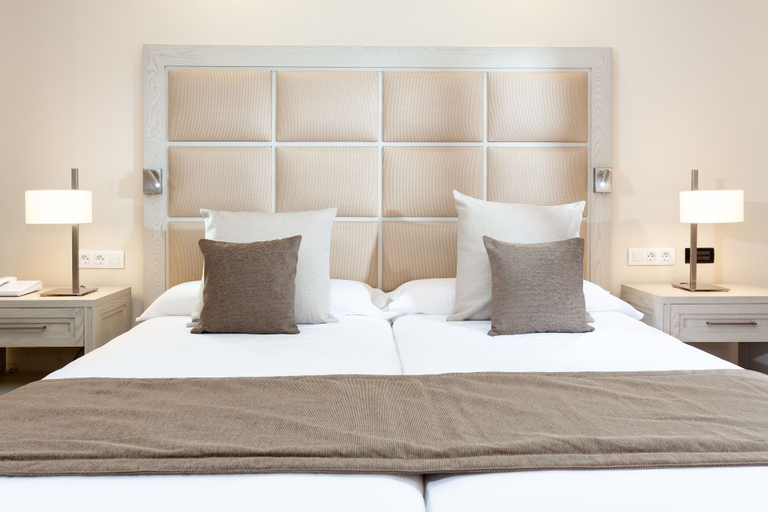 Bedroom 3, Hotel Riu Garoé, Santa Cruz de Tenerife