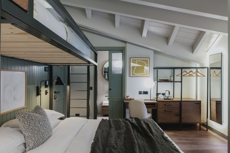 Bedroom 4, Albergo Miramonti, Brescia