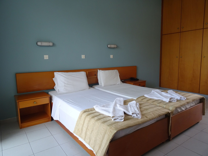 Bedroom 3, Bayside Hotel Katsaras, South Aegean
