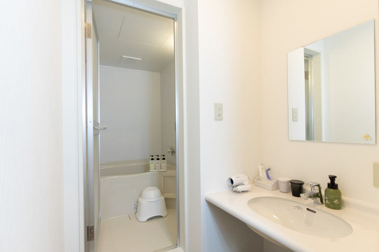 Bathroom 4, Hotel Taiko, Iwamizawa