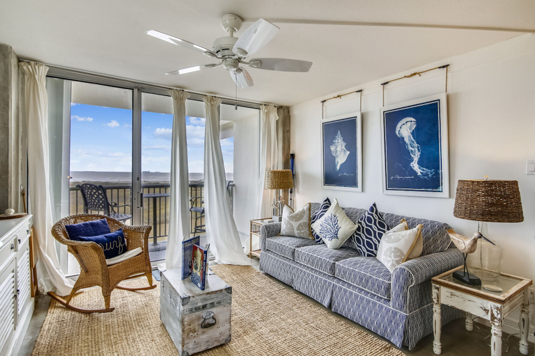 Others 5, Islander East 113-beachfront Sailaway, Galveston