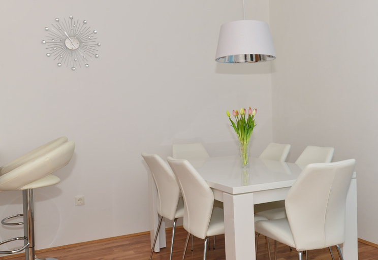 Others 5, Apartman Dominik, Makarska