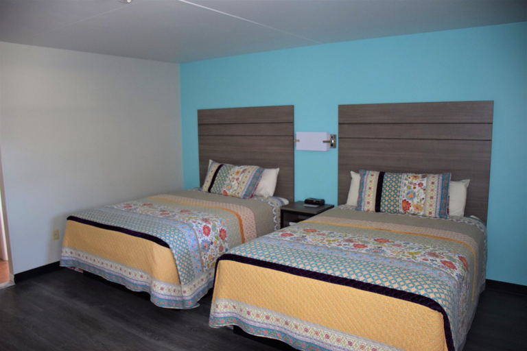 Bedroom 3, White Rose Motel - Hershey, Dauphin