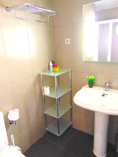 Bathroom 3, Apartments Voramar, Tarragona