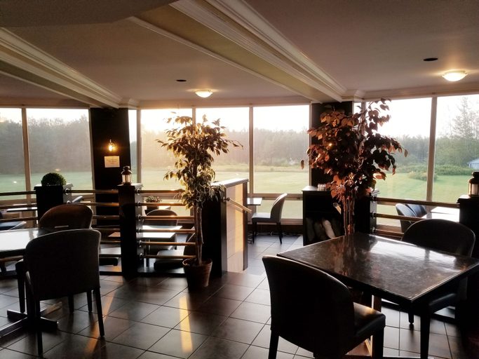 Food & Drinks 5, Hotel Moncton, Westmorland