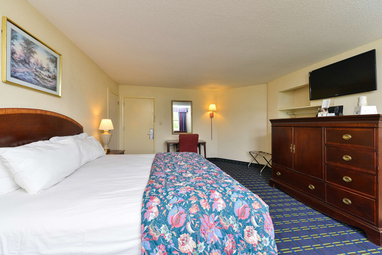 Bedroom 3, Americas Best Value Inn & Suites South Boston, Halifax