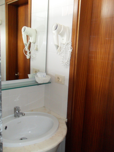 Bathroom 5, Hotel Palace, Venezia
