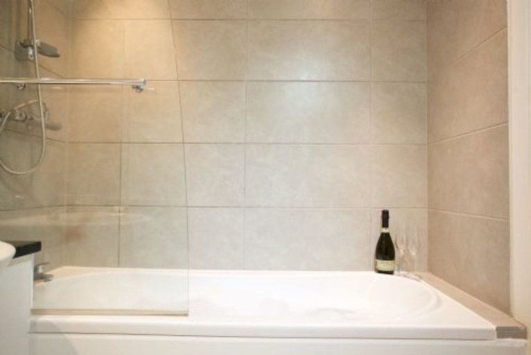 Bathroom, Taymouth Marina - Beinn Doran, Perthshire and Kinross