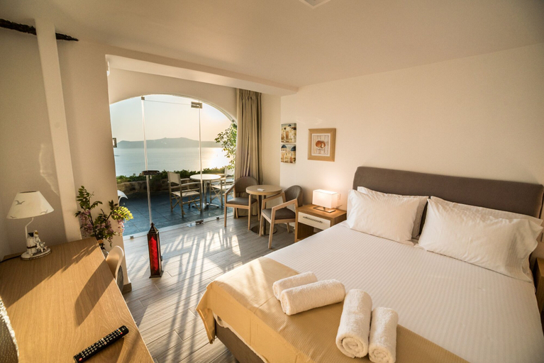 Bedroom 5, Kratiras View Luxury Suites, South Aegean