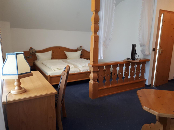 Bedroom 3, Hotel und Gasthof Spessarttor, Main-Spessart