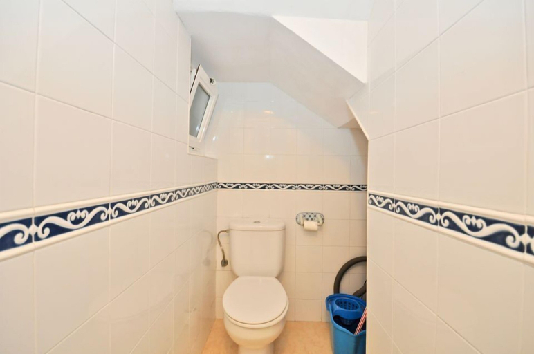 Bathroom 4, Apartment Flora, Girona