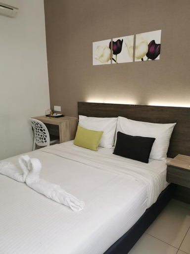 Bedroom 4, Hotel Alpha, Seberang Perai Tengah