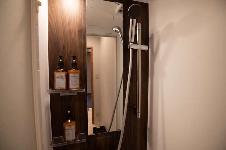 Bathroom 3, Akicafe Inn Guesthouse, Hiroshima