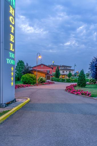 Exterior & Views 2, Hotel Tre Torri, Modena