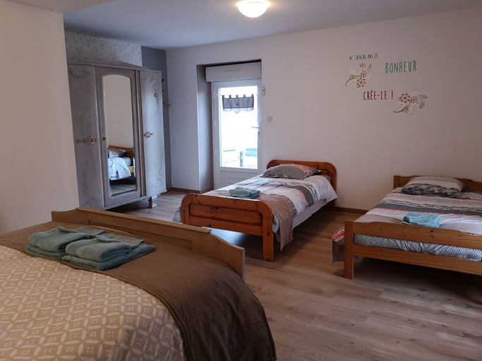 Bedroom 4, Les Mesanges, Deux-Sèvres