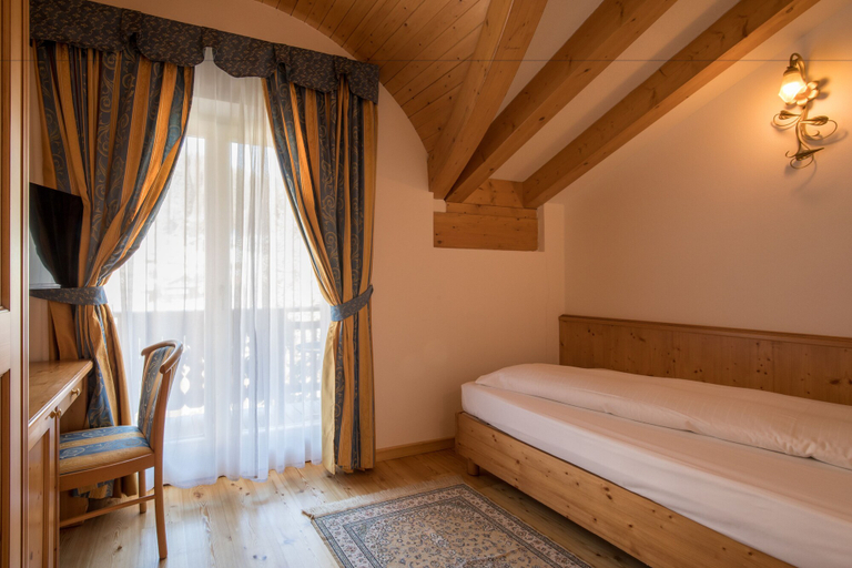 Bedroom 3, Hotel Chalet all'Imperatore, Trento