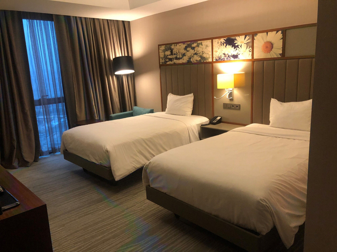 Bedroom 4, Hilton Garden Inn Istanbul Airport, Bahçelievler