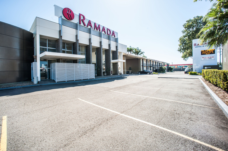 Exterior & Views 2, Ramada Hotel & Suites Sydney Cabramatta, Fairfield - East
