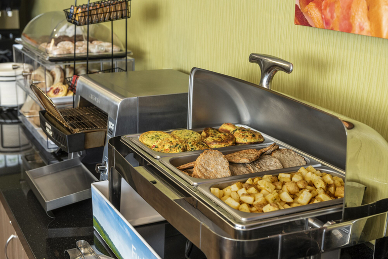 Food & Drinks 5, Comfort Inn Gatineau Centre, Communauté-Urbaine-de-l'Outaouais