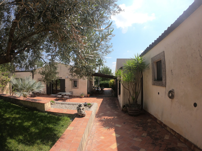 Exterior & Views 2, Tenuta Aguglia, Syracuse