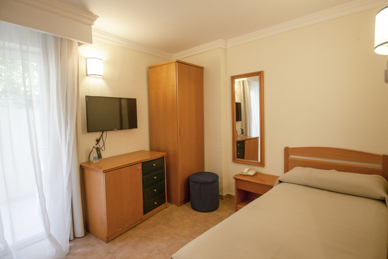 Bedroom 3, Hotel Edén Nord Soller, Baleares