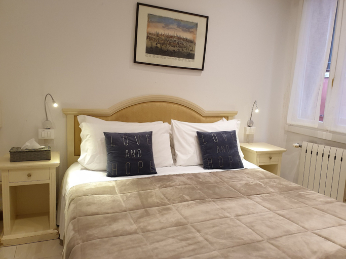 Bedroom 5, Locanda Casa Petrarca, Venezia