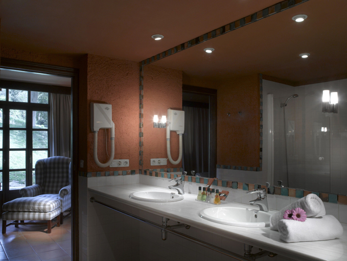 Bathroom 5, Parador De Cazorla, Jaén