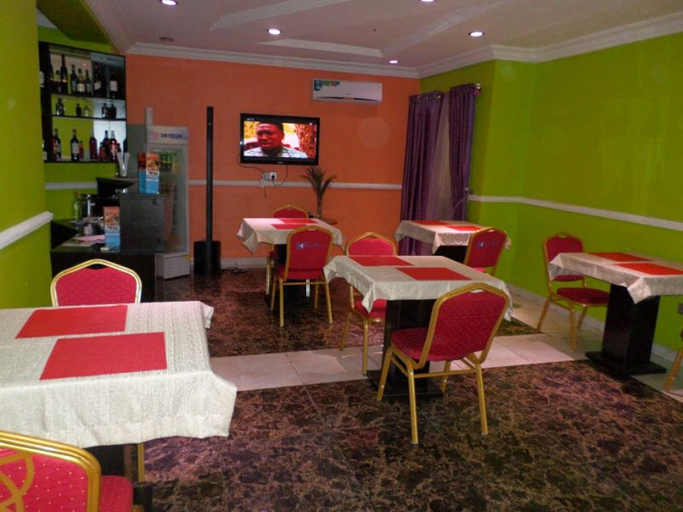 Food & Drinks 5, B's Hive Hotel & Suites, AbujaMun