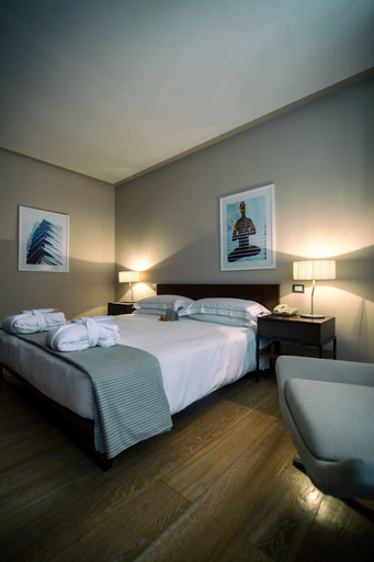 Bedroom 4, Escalus Luxury Suites Verona, Verona