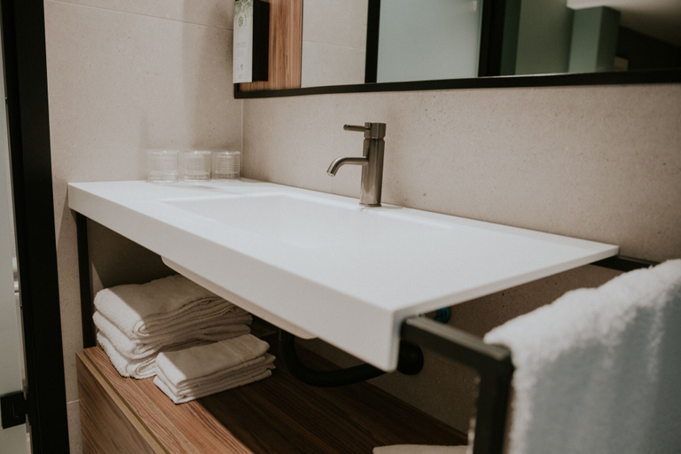 Bathroom 4, Hotel Catalina Plaza, Las Palmas