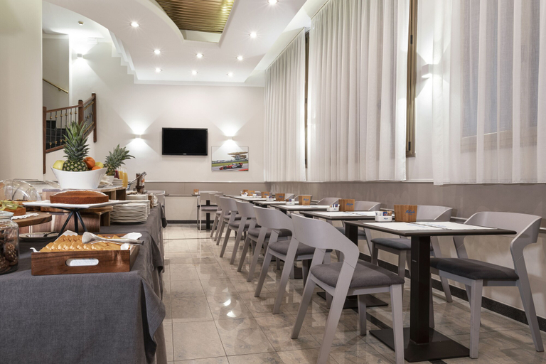 Food & Drinks 5, Mokinba Hotels King, Milano