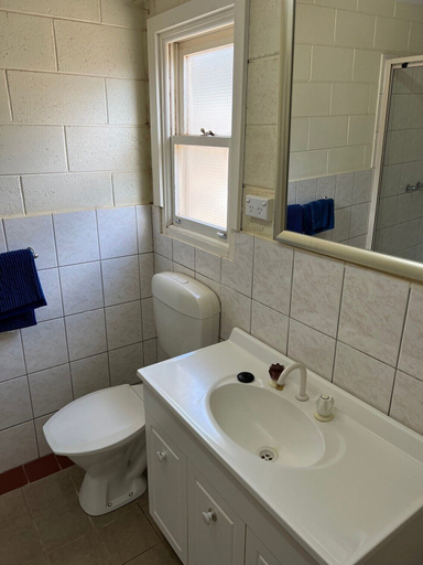 Bathroom 4, Broken Hill Outback View Holiday Park, Broken Hill