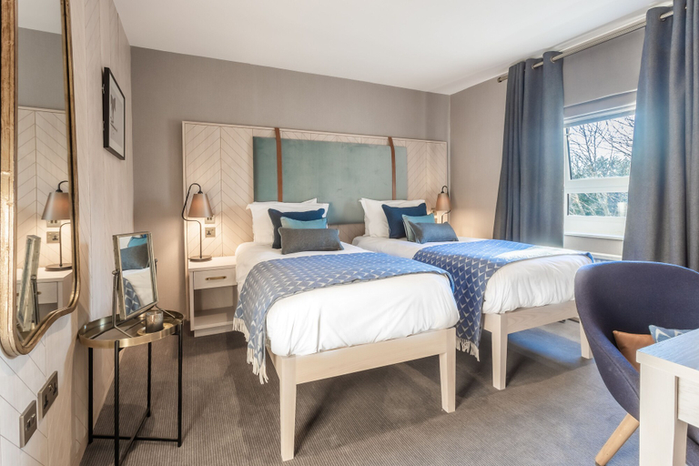 Bedroom 3, Palm Court Hotel, Aberdeen