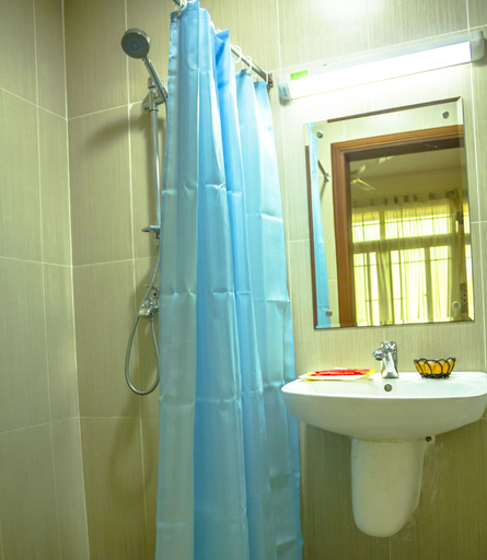 Bathroom 3, ABC Travellers Hotel, Ilala