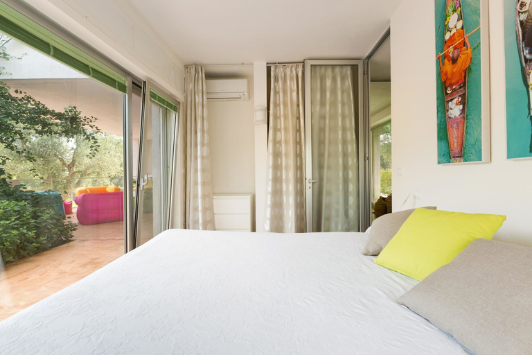 Bedroom 3, Villa Carlita, Brindisi